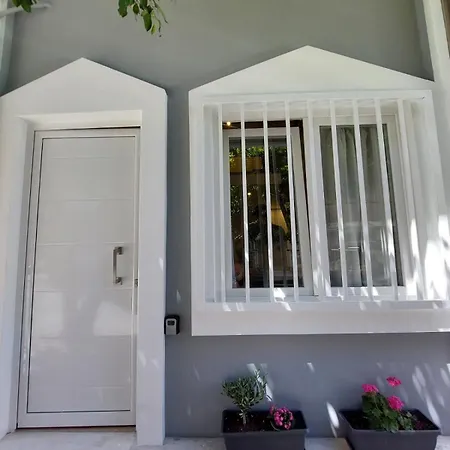 Urban Minimalistic Maisonette! Athens Exterior photo