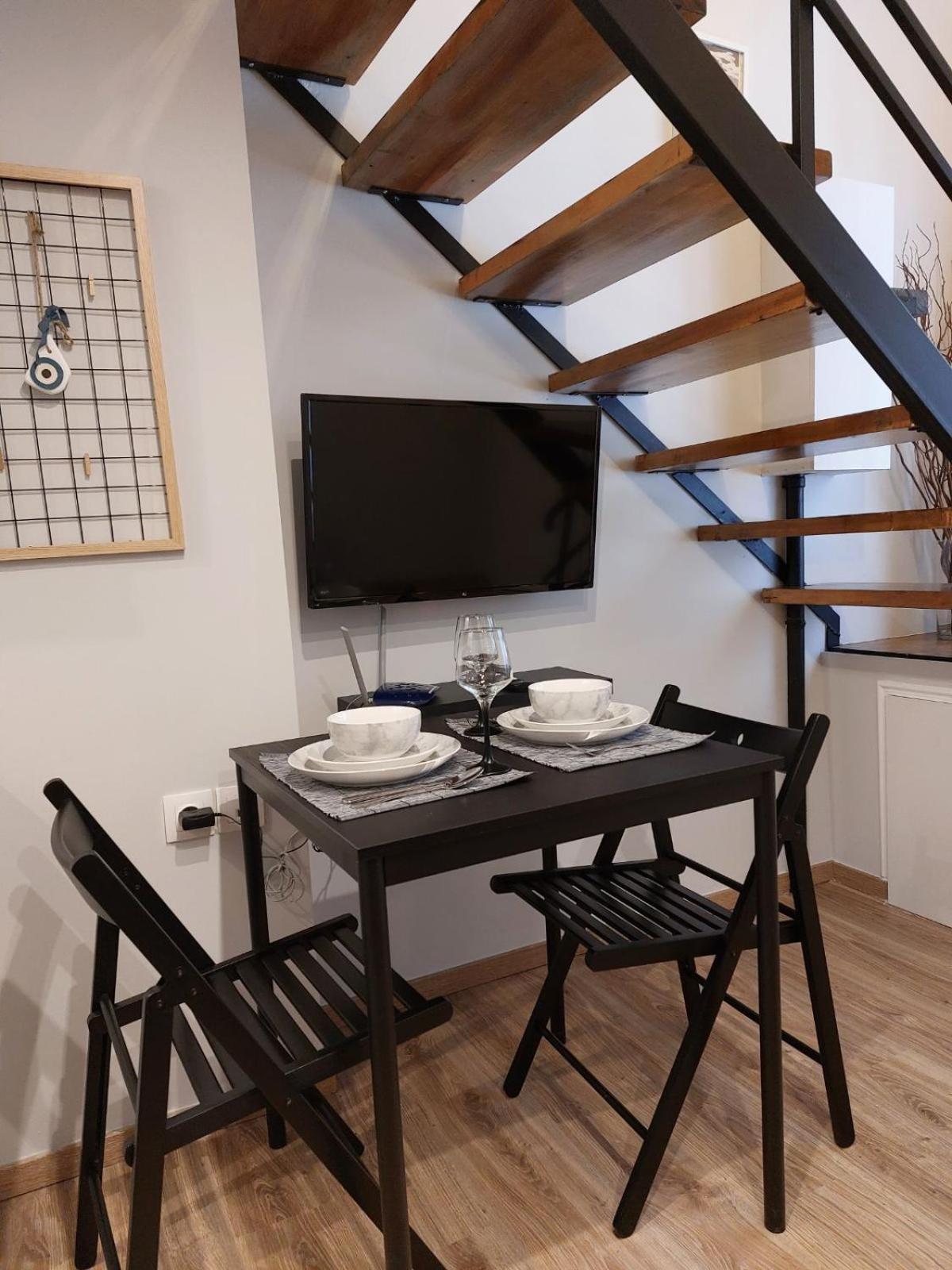 Apartment Urban Minimalistic Maisonette!