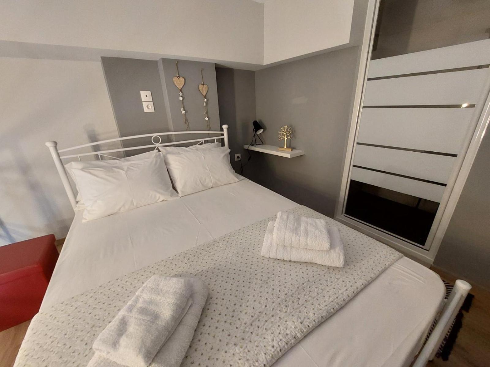 Urban Minimalistic Maisonette! Apartment Athens