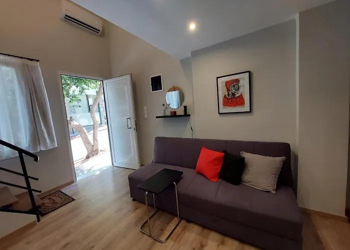 Urban Minimalistic Maisonette!