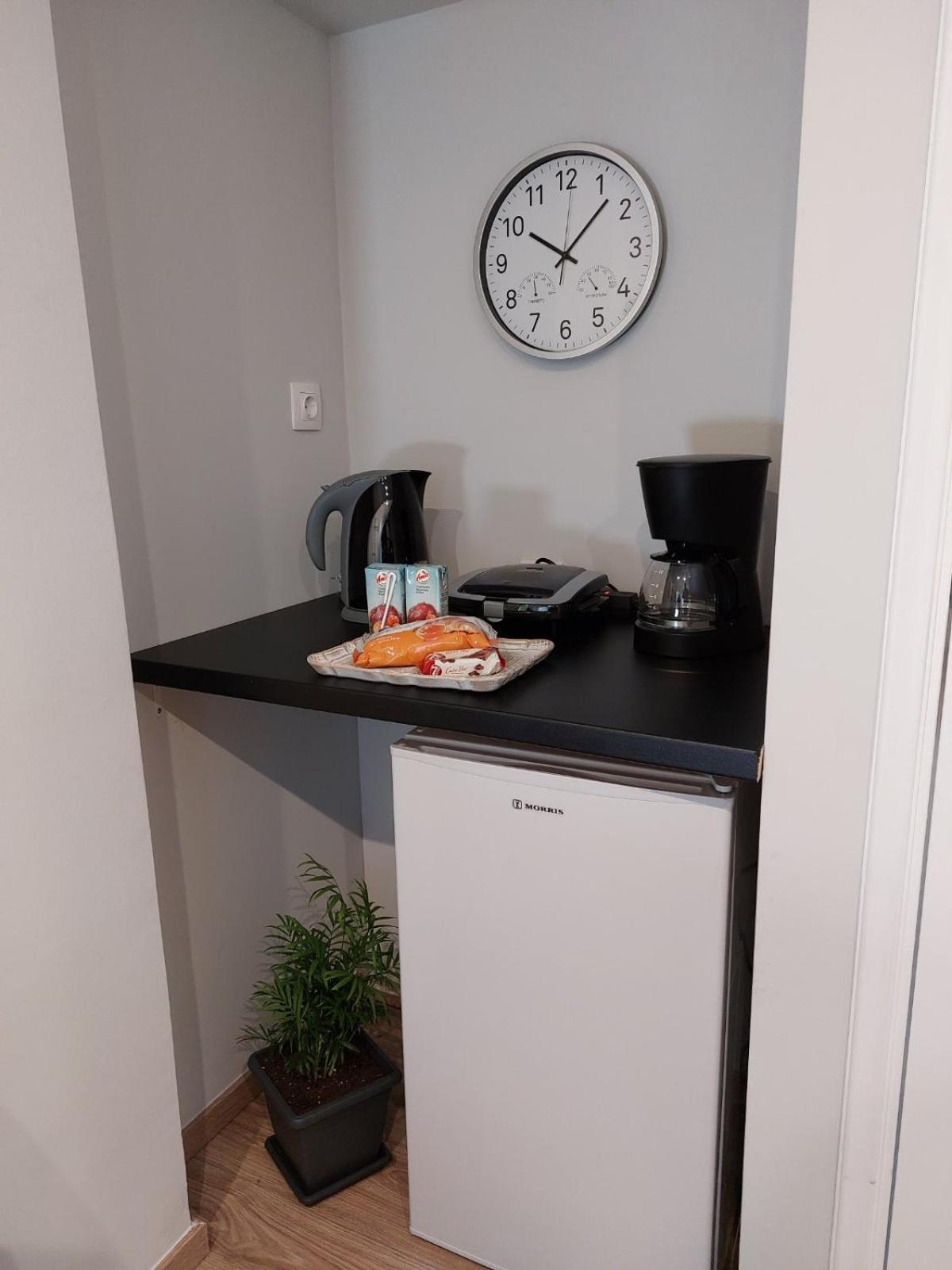 Apartment Urban Minimalistic Maisonette! Athen